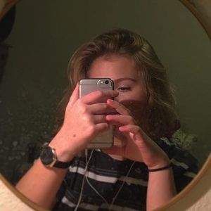 Meet your Posher, Veronica